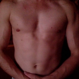 Красивый, спортивный русский парень с голубыми глазами. Ищу девушку для не очень серьёзных отношений Красивый, спортивный русский парень с голубыми глазами. Ищу девушку для не очень серьёзных отношений